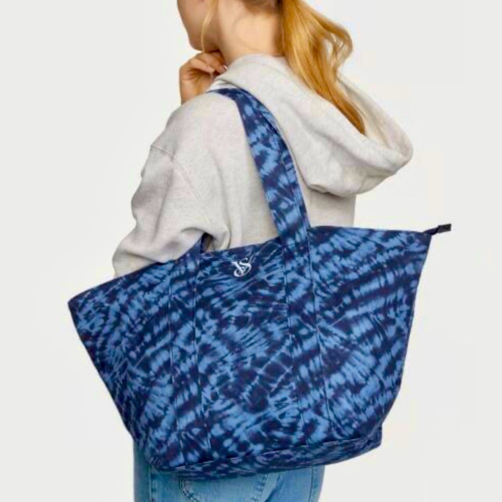 Victoria’s Secret Blue Tie Dye Weekender Tote Bag Large Nwt
